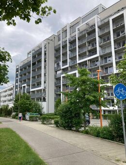 Großzügiges Appartement mit Balkon und Einbauküche - Regensburg