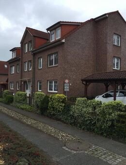 Zentrales Wohnen mit Charme - großzügige 3-Zimmer-Wohnung mit Balkon im Stadtgebiet von 26789 Leer - Leer (Ostfriesland)