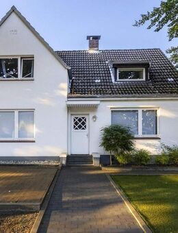 Von Privat. Ein Juwel vor den Toren Hamburgs. Ihr neues Ein/Zweifamilienhaus in Norderstedt. - Norderstedt