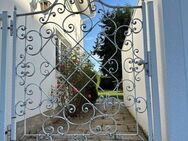 Leben, wo der Garten blüht – charmantes Zuhause mit viel Platz für Ihre Wohnträume mit Einliegereinheit - Limbach-Oberfrohna