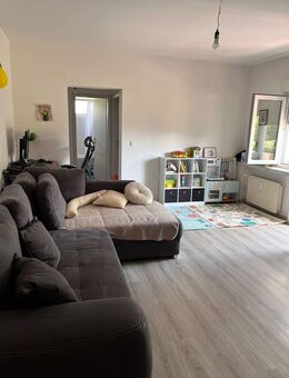***Schöne gepflegte Wohnung mit Aufzug leer stehend*** - Offenburg