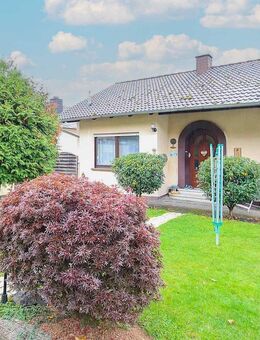 Ruhig, charmant und vielseitig - Ihr neues Zuhause mit Wintergarten, Kamin und ruhigem Grundstück - Ehringshausen