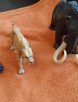 Sammelfiguren ................................................ - Zeitz