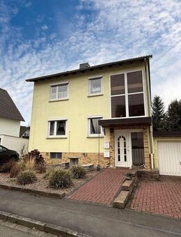 Ein- bis Zweifamilienhaus in ruhiger Lage von Niestetal - Niestetal