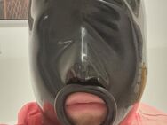 Gebe anonymen Blowjob mit Maske - Rhede