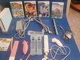 Nintendo Wii Konsole mit Zubehör, Balance Board, Spielematte und 25 Spiele in 97421