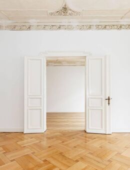 Stadtpalais in Schöneberg: Aufwendig modernisierte, exklusive Altbauwohnung - Berlin