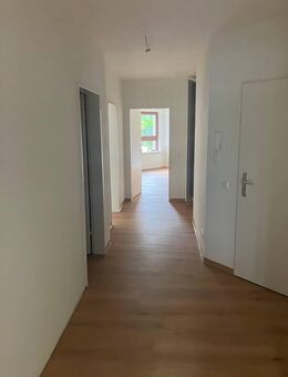 Großzügige 3-Zimmer Wohnung mit neuen Bodenbelägen zu vermieten - Stadtallendorf