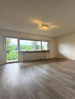 IK|Kaiserslautern - Traumhafte Wohnung mit Dachgeschosszimmer & Garage - Kaiserslautern