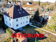 Feldmoching/Nahe Fasanerie See - Drei-Parteien-Haus zur Umgestaltung auf großzügigem Grundstück - München