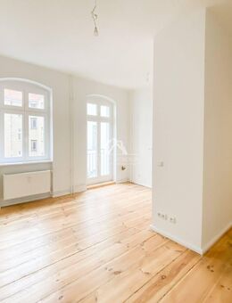 RUHIGE SINGLEWOHNUNG IN KLASSISCHEM ALTBAU IM SAMARITERKIEZ | PROVISIONSFREI | - Berlin