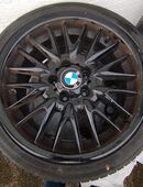 BMW M Felgen mit Reifen in 85777