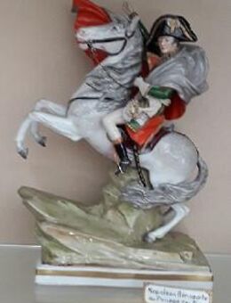 Porzellanfigur NAPOLEON - Ritt über die Alpen - Nürnberg