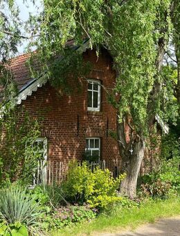 Charmantes Fehnhaus auf großem Grundstück sucht neuen Besitzer - Bunde
