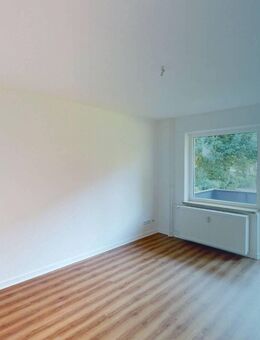 Helle 2-Zimmer-Wohnung mit BALKON und moderner EBK - Rendsburg