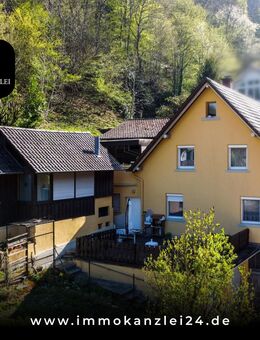 Zwei Wohnungen unter einem Dach - gepflegtes Haus mit Garage & Stellplatz in Offenburg - Offenburg
