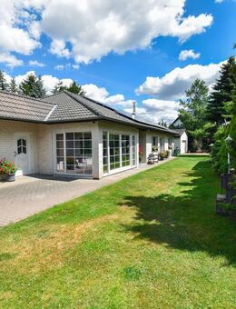 Exklusives Traumgrundstück in ruhiger Lage - Zwei Wohneinheiten, Gästehaus & viel Raum für Ideen - Burg (Sachsen-Anhalt)