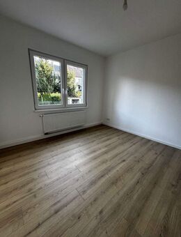 Erstbezug nach Sanierung: Moderne 43 m² Wohnung in Holsterhausen - Essen