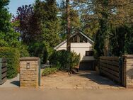Exklusives Wohnen in Bestlage - Stilvolles Anwesen mit parkähnlichem Grundstück - Bergisch Gladbach