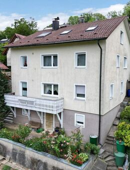 Großzügiges Zweifamilienhaus in bezaubernder Aussichtslage von Gräfenberg - Gräfenberg