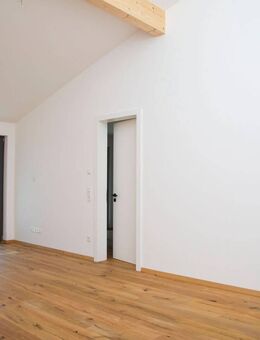 Wohnen mit Charme: 3-Zimmerwohnung mit Aussichtslage im Bayerischen Wald - Böbrach