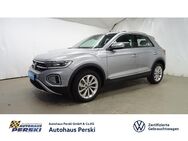 VW T-Roc, 1.5 TSI Style, Jahr 2023 - Wanzleben-Börde Wanzleben