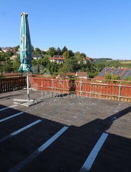 Sehr große 4,5-Zimmer Wohnung in Billigheim mit riesigen Balkon zu verkaufen! Renovierungsbedürftig! - Billigheim
