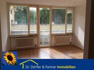 Fernwärme mit Wohnung - renovierte 2-Zimmerwohnung mit großem Westbalkon - Erlangen