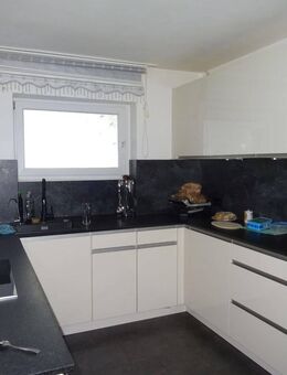 Vielseitig nutzbares Ein- Zweifamilienhaus in zentraler Lage zu verkaufen - Bad Aibling