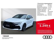 Audi RS3, Sportback Designpaket 280km h, Jahr 2022 - Bielefeld