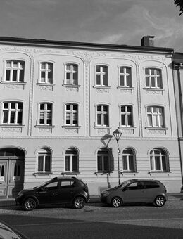 Modernisiertes Mehrfamilienhaus mit beeindruckender historischer Fassade! - Bernau (Berlin)