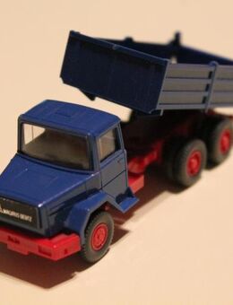 Wiking HO Modell: Magirus 290 D 26 K Stahlpritschenkipper - Hamburg