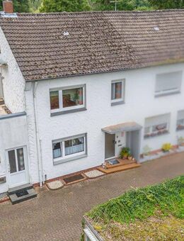 Renoviertes Reihenendhaus mit separatem Appartement und Garage! - Meppen