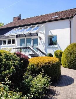 Erdwärmepumpe und PV-Anlage! Modernisiertes Einfamilienhaus mit Einliegerwohnung in Recklinghausen - Recklinghausen