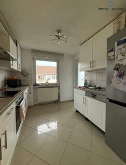 Charmante 3-Zimmer-Wohnung mit zwei Balkonen in Singen-Süd - Singen (Hohentwiel)