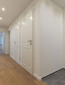 Moderne & helle 3-Zi Wohnung inkl. Einbauküche und Balkon in Schwabing-Freimann - München