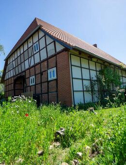 Traum-Fachwerkhaus in besonderer Größe + + 7 Zimmer + Ausbau Dachboden-Scheune möglich - Wolfsburg