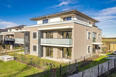 NEUBAU Erstbezug: Barrierefreie 3-Zimmer-Wohnung mit zwei Bädern und Balkon