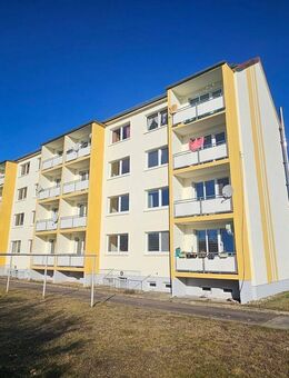 Anlageobjekt mit Entwicklungspotential - 1.448 m² Wohnfläche auf 24 Einheiten + Garagen + PKW Stellplätze!!! - Mücheln (Geiseltal)