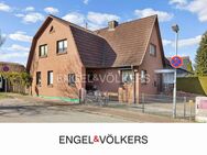 Solide Kapitalanlage in Ahrensburg - Vermietete Dachgeschosswohnung mit Balkon und Stellplatz - Ahrensburg
