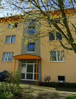 * 2- Zimmer Wohnung mit Terrasse in ruhiger Umgebung * ab 01.10.25 - Lützen