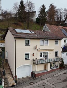 Gut geschnittenes Einfamilienhaus mit einer Garage und schönem Ausblick in Beratzhausen - Beratzhausen