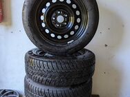 4 Winterreifen auf Felge 215/60 R16 - Soest