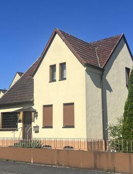 ++ 1-2-FAMILIENHAUS MIT VIEL POTENTIAL ++ - Langenfeld (Rheinland)