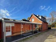 Saniertes 5 Zimmer Haus mit 4 Zimmer Anbau und Wintergarten- Reserviert ! - Lübeck