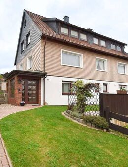 Moderne 4-Zimmer-Wohnung mit Panoramablick, Kamin und Garage direkt in Braunlage! - Braunlage