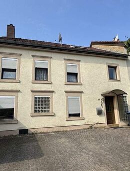 BERGEN bei Losheim am See - Ihr Traum vom Landleben - Ehemaliges Bauernhaus mit 2 Wohneinheiten, viel Platz, und großem Garten - Losheim (See)