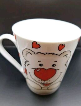 Kaffeebecher Flirt, By R&B Red Nose Tasse 10cm hoch 9cm breit Bär mit Herz Nase - Essen