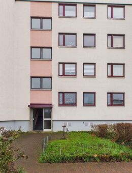 Attraktive Etagenwohnung mit Balkon in ruhiger, zentraler Lage - Isernhagen