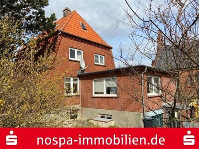 Interessantes Doppel: Wohnhaus plus gesondertem Baugrundstück